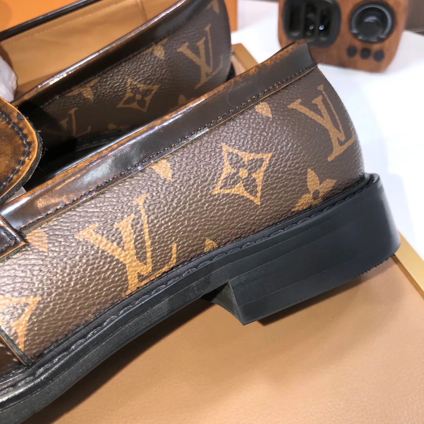 Men's shoes💰460💰【LOUIS VUITTON】(sheepskin lining) new cowhide LV formal shoes🎩🎩❗️🆘made one to one at the counter🎩original quality, imported cowhide upper➕full sheepskin lining➕original rubber outsole, {high quality visible}👣Size: 38-45 (45 custom-made)